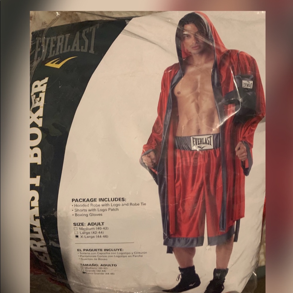 Red Everlast boxing uniform costume